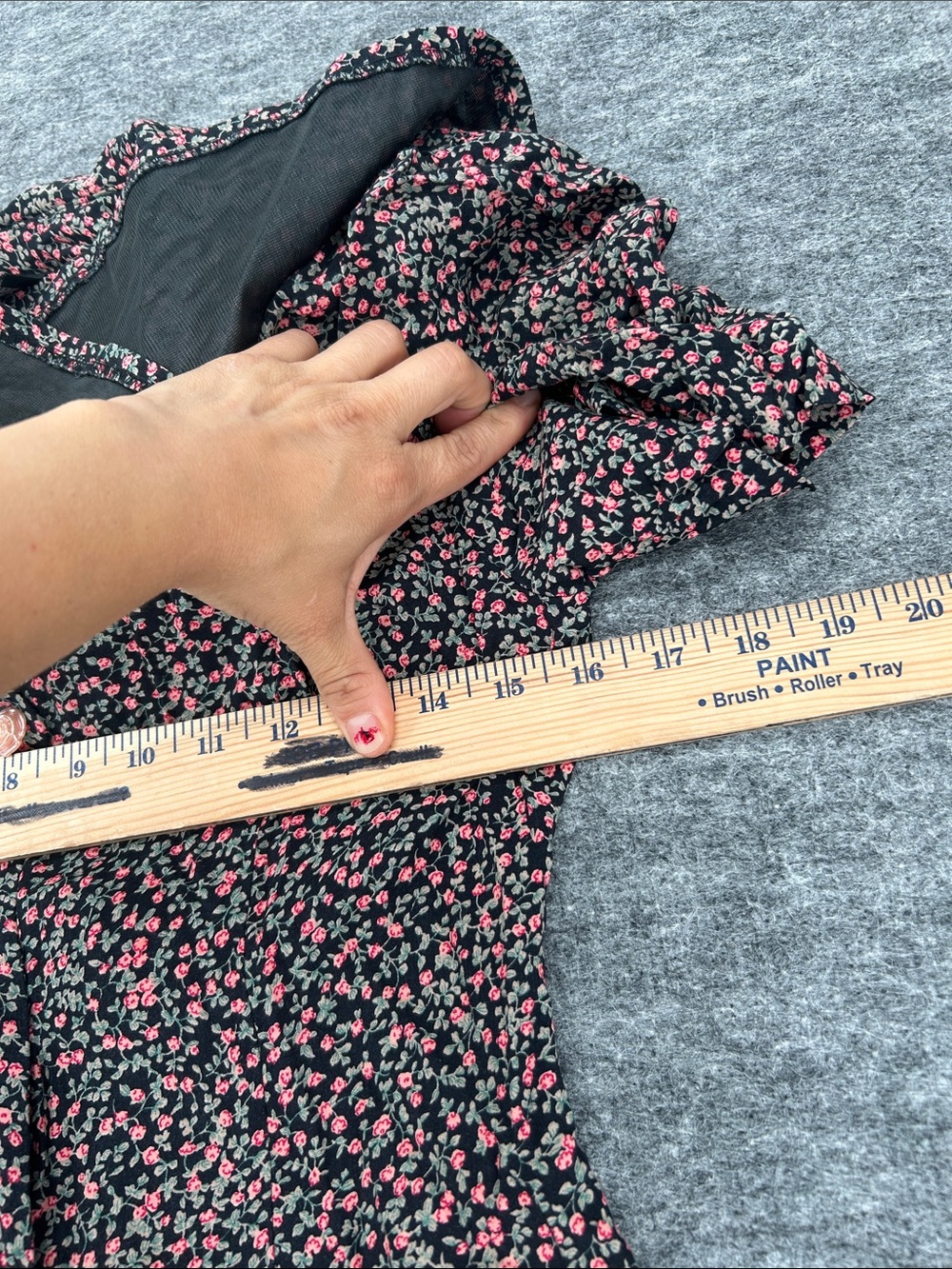 Vintage Chamney’s Black Floral Rayon Off Shoulder Button Front Midi Dress Size 5 - Picture 7 of 13